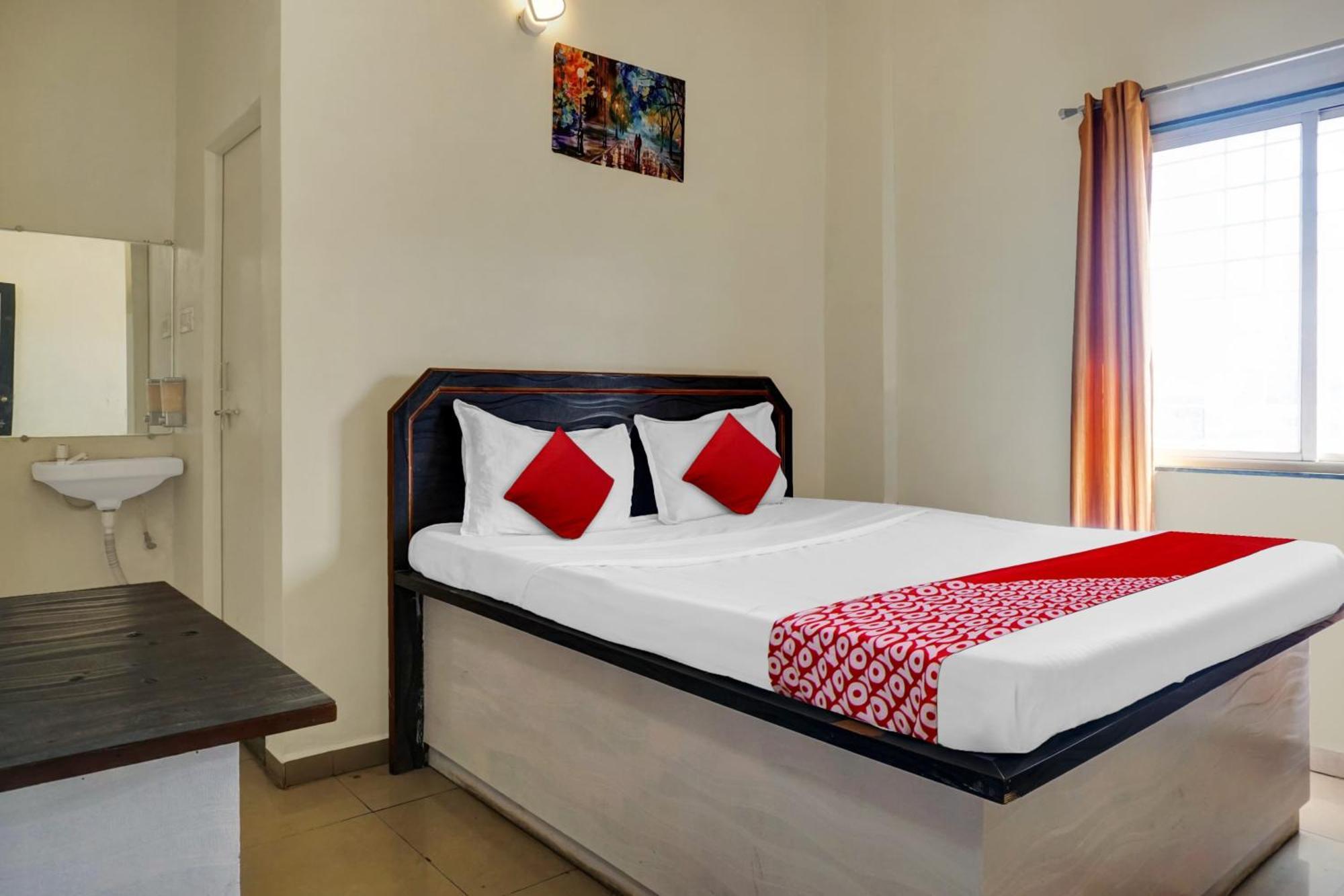 Hotel O Happy Homely Stay Sasvad Екстер'єр фото
